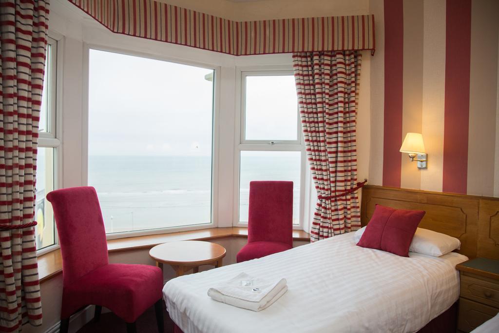 Claremont Hotel Blackpool Room photo